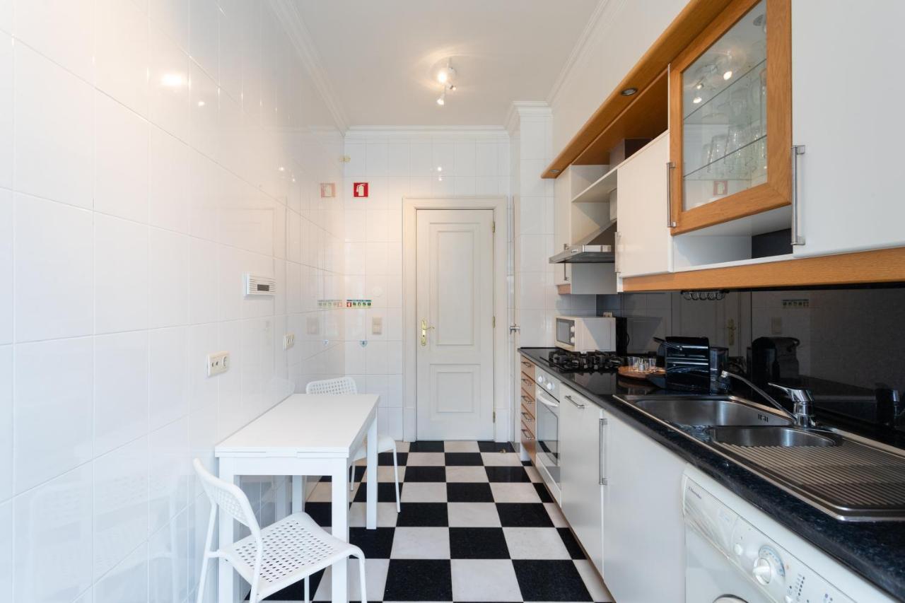 Living Chiado Apartment Lisbon Exterior photo